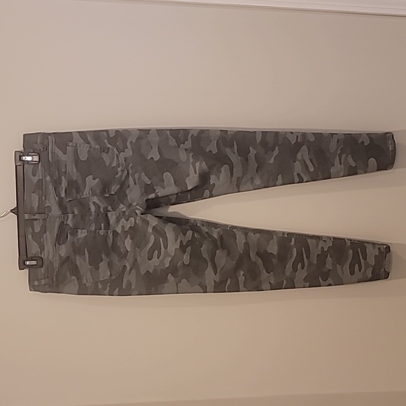 Democracy Ab Solution Jeans Women's 8 Grey Side Zip Skinny Camo Print Mid Rise - Picture 2 of 7